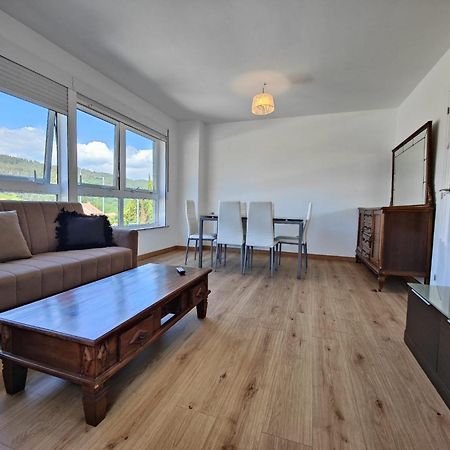 Chalet Con Wifi , Ps4 , Garaje, 5 Dormitorios, 3 Banos, Santiago De Compostela Exterior photo