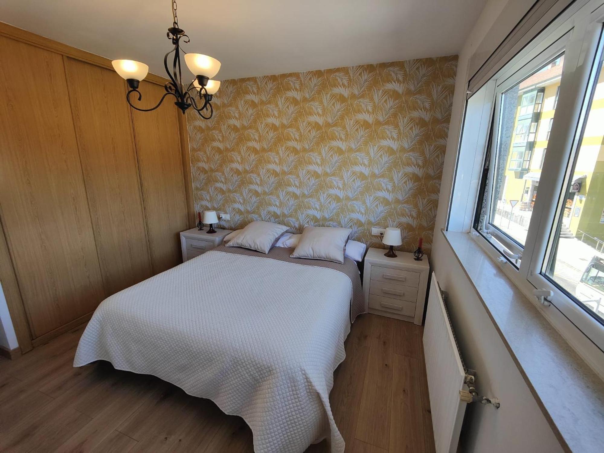 Chalet Con Wifi , Ps4 , Garaje, 5 Dormitorios, 3 Banos, Santiago De Compostela Exterior photo