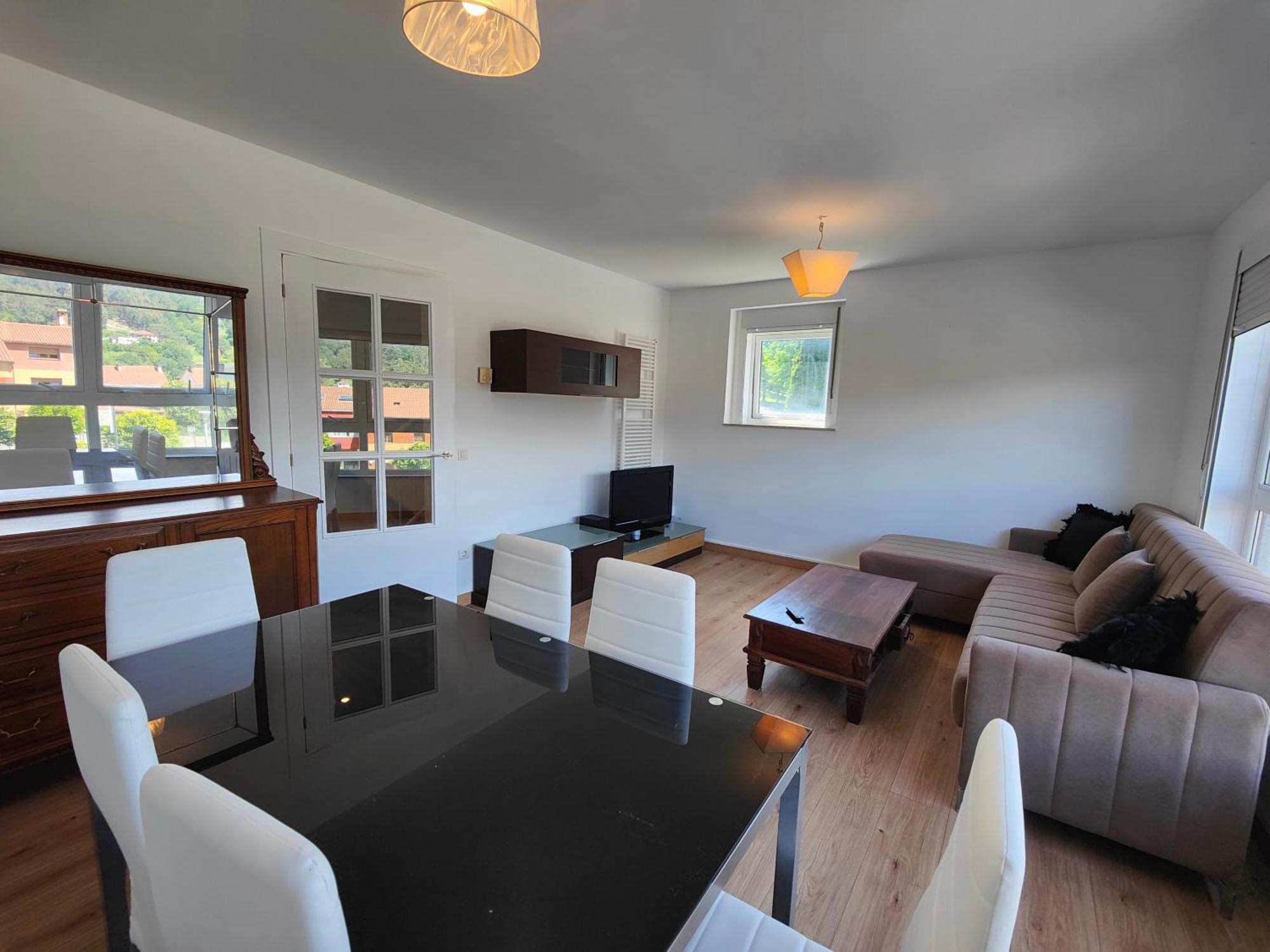 Chalet Con Wifi , Ps4 , Garaje, 5 Dormitorios, 3 Banos, Santiago De Compostela Exterior photo