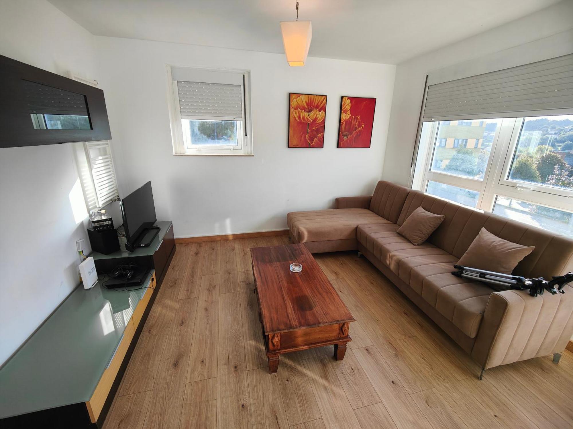 Chalet Con Wifi , Ps4 , Garaje, 5 Dormitorios, 3 Banos, Santiago De Compostela Exterior photo